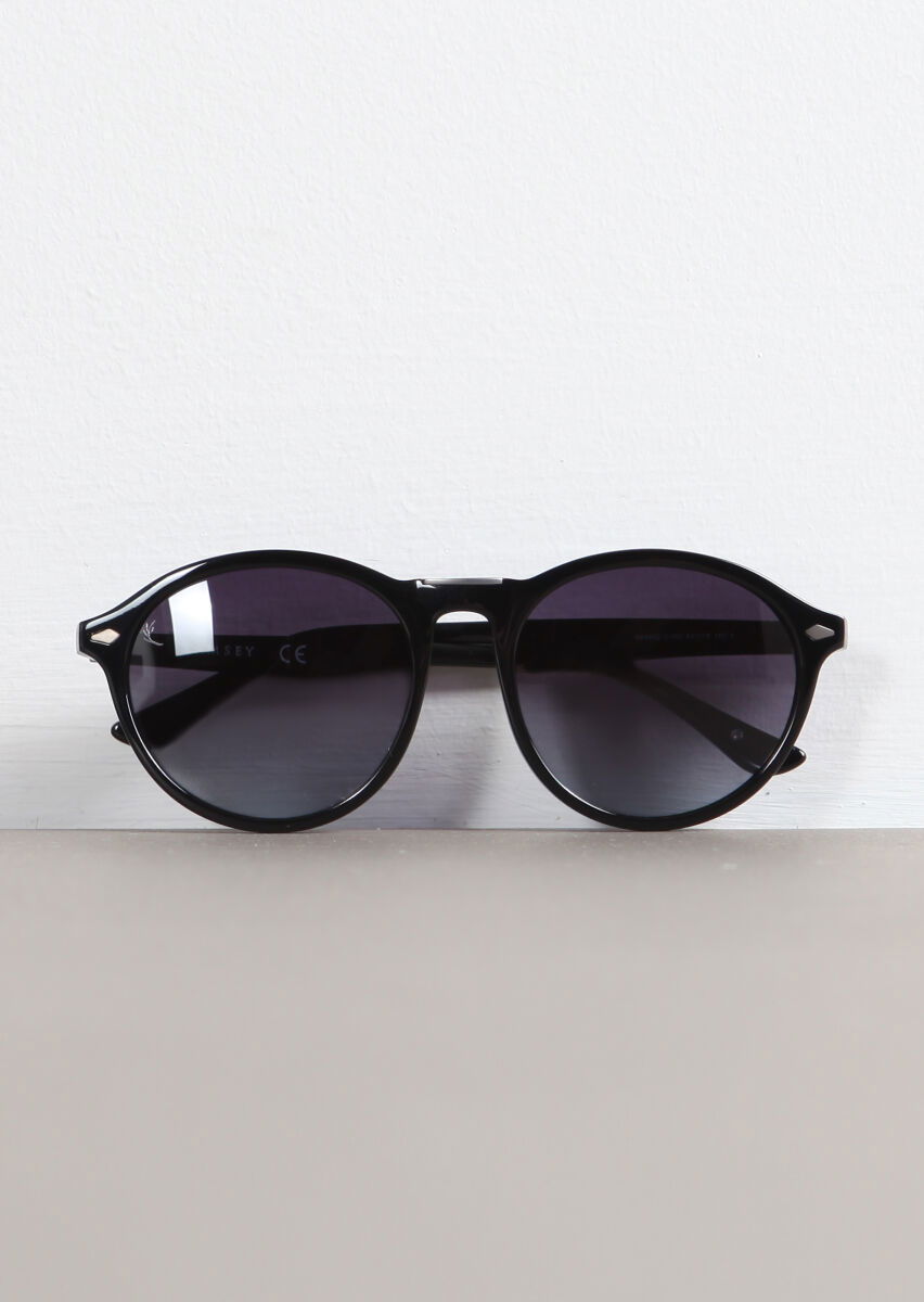 Black Glasses - 1