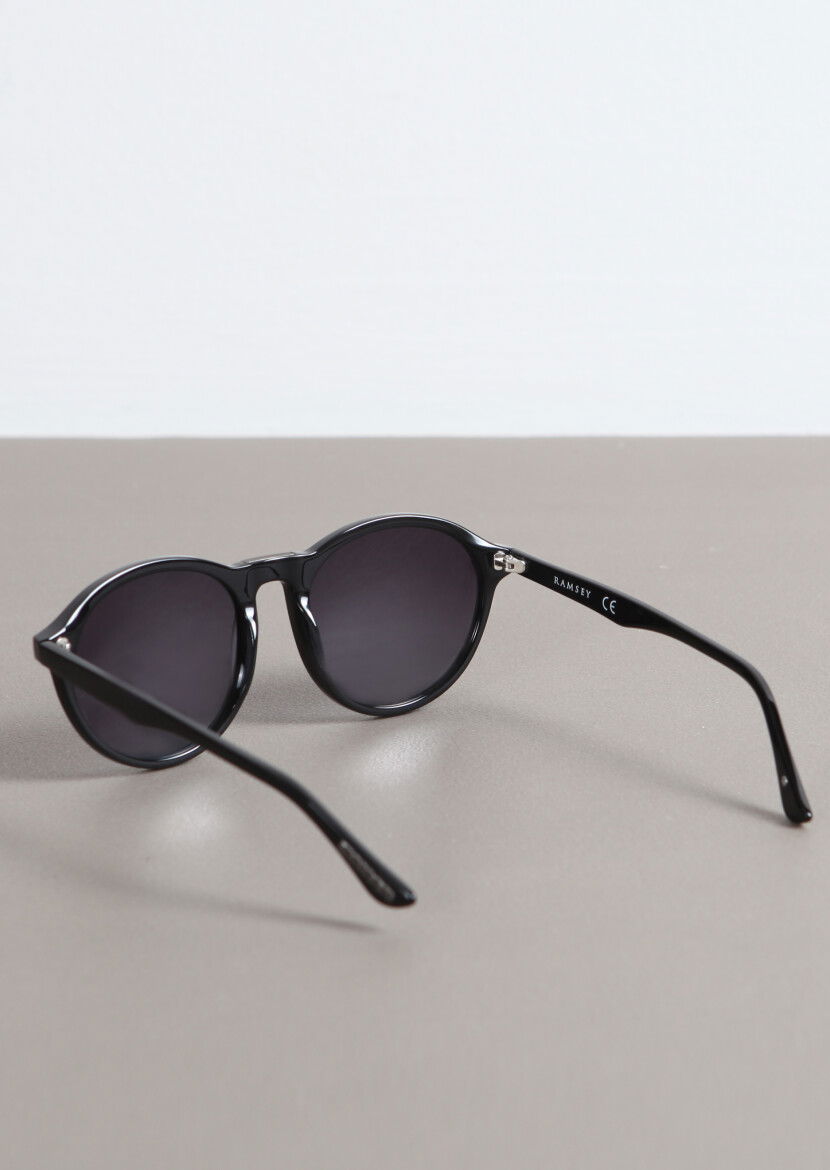 Black Glasses - 3