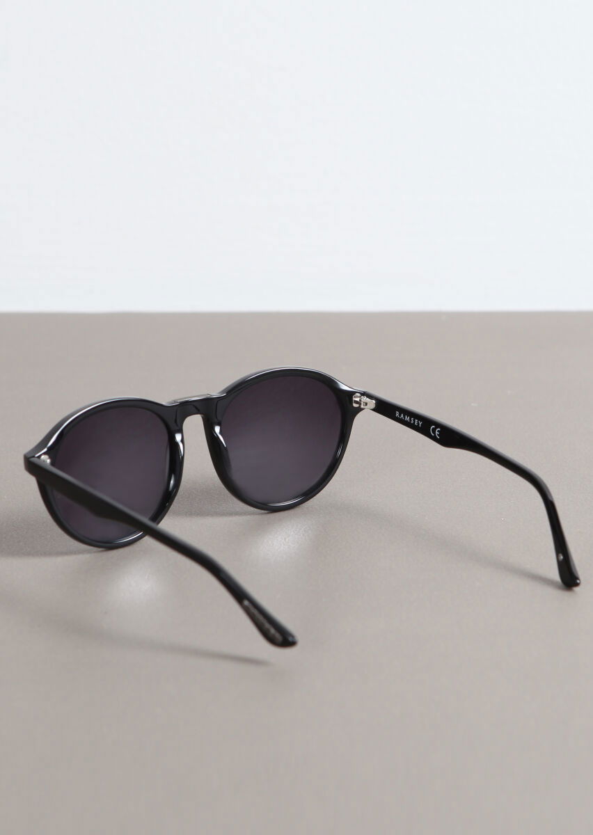 Black Glasses - 3