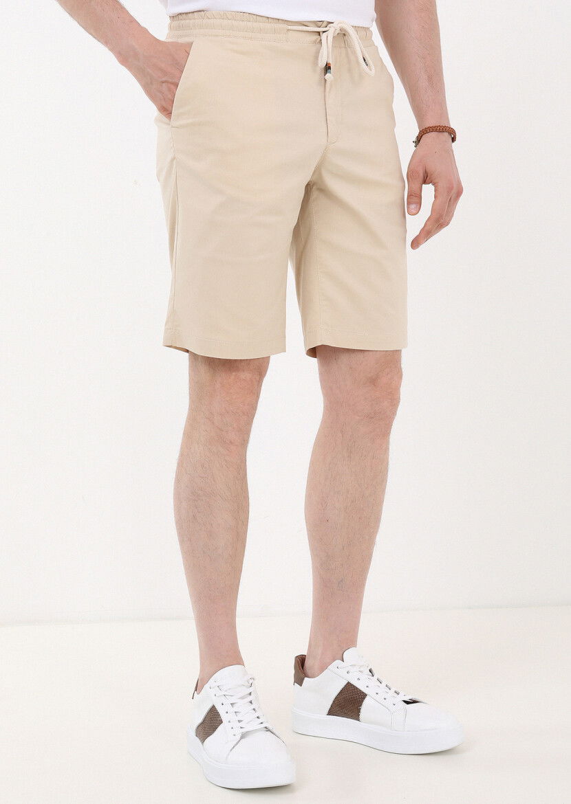 Ekru Düz Dokuma Regular Fit Casual Pamuk Karışımlı Bermuda - 3