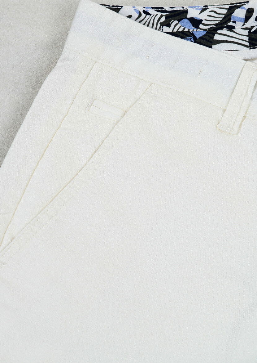 Kırık Beyaz Düz Dokuma Dinamik Casual Pamuk Karışımlı Pantolon - 2