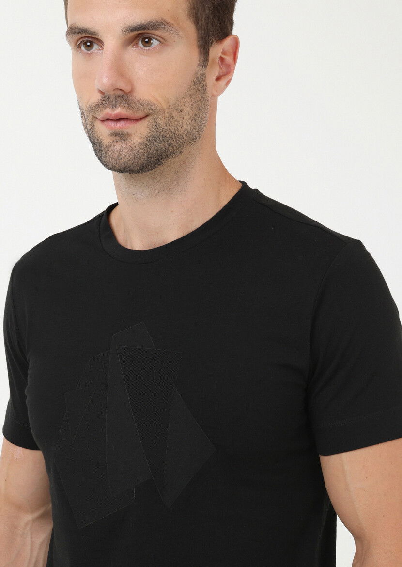 Siyah Baskılı Bisiklet Yaka Pamuk Karışımlı T-Shirt 