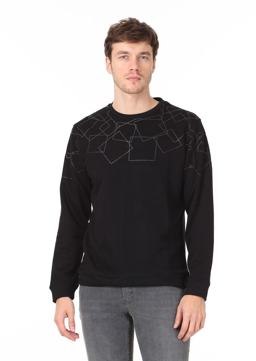 Siyah Desenli Sweatshırt 