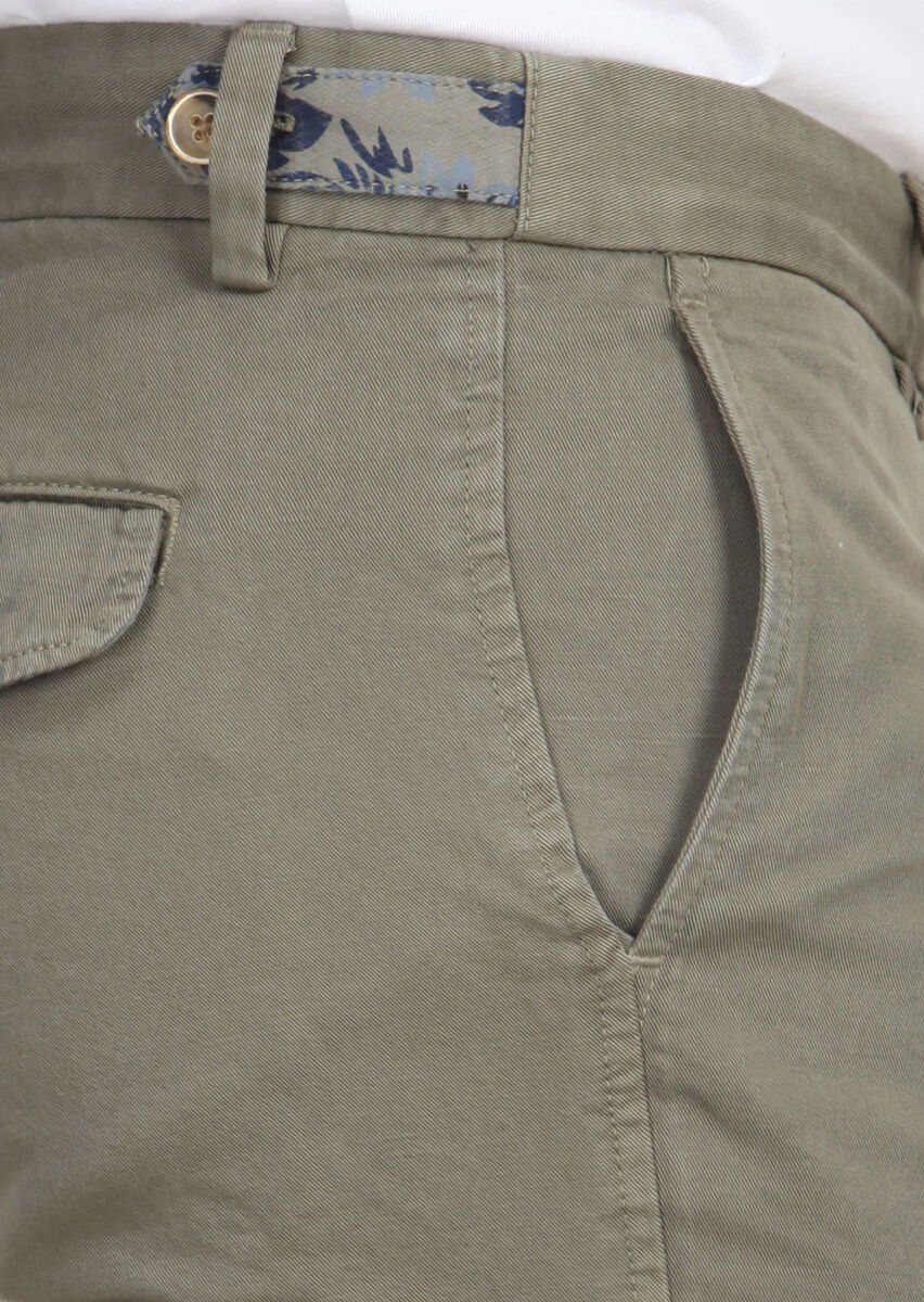 Yeşil Düz Dokuma Regular Fit Casual Pamuk Karışımlı Bermuda - 3